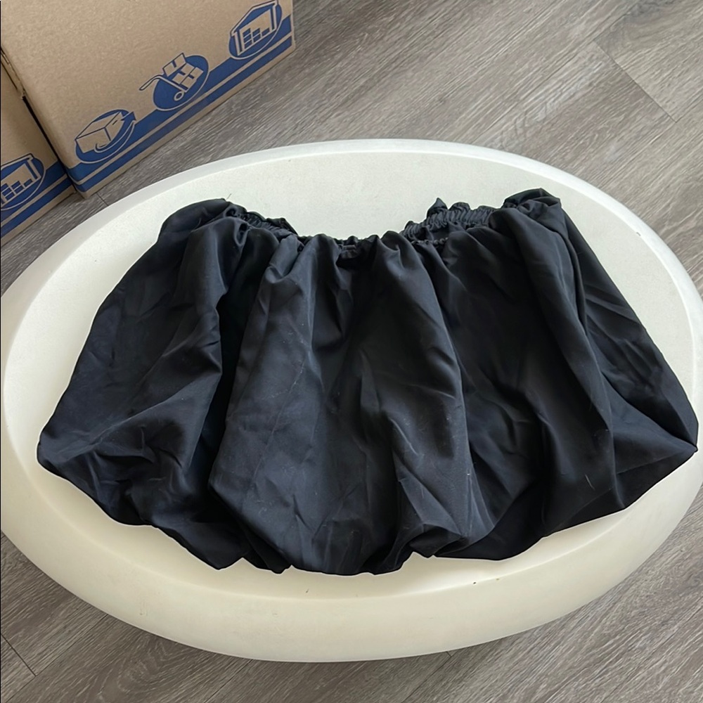 Black Bubble Elastic Waist Skirt